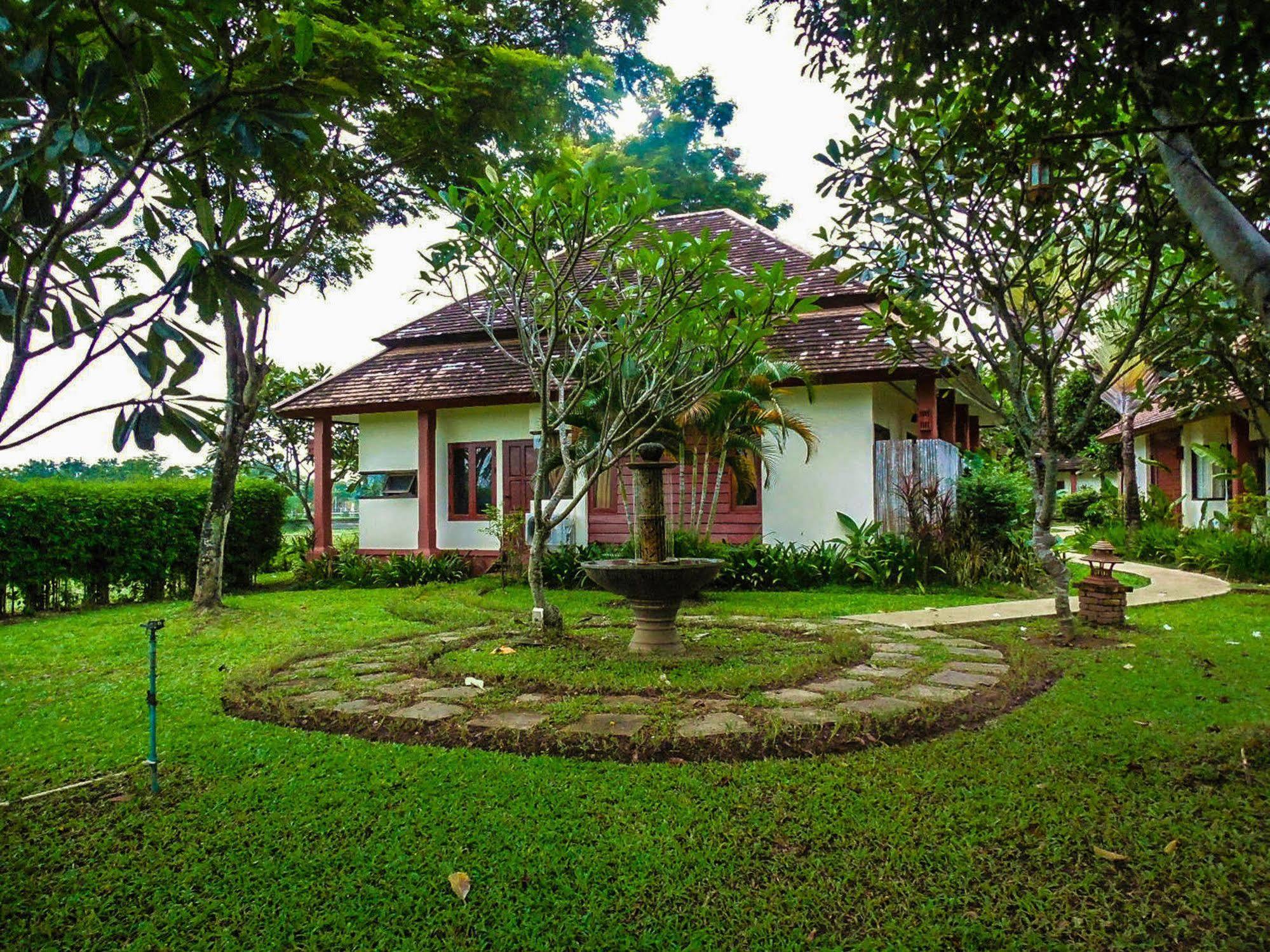 Palm Spa Village Resort Mae Rim Eksteriør bilde