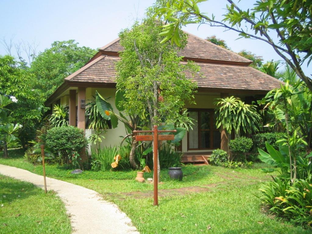 Palm Spa Village Resort Mae Rim Eksteriør bilde